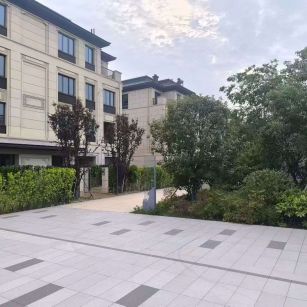 宜春 芝麻白与芝麻白搭配铺装，尺寸1200*600