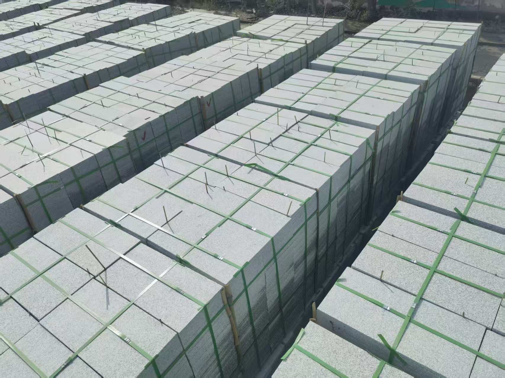 宜春 芝麻白1.8公分火烧300*600地铺，清仓大甩卖