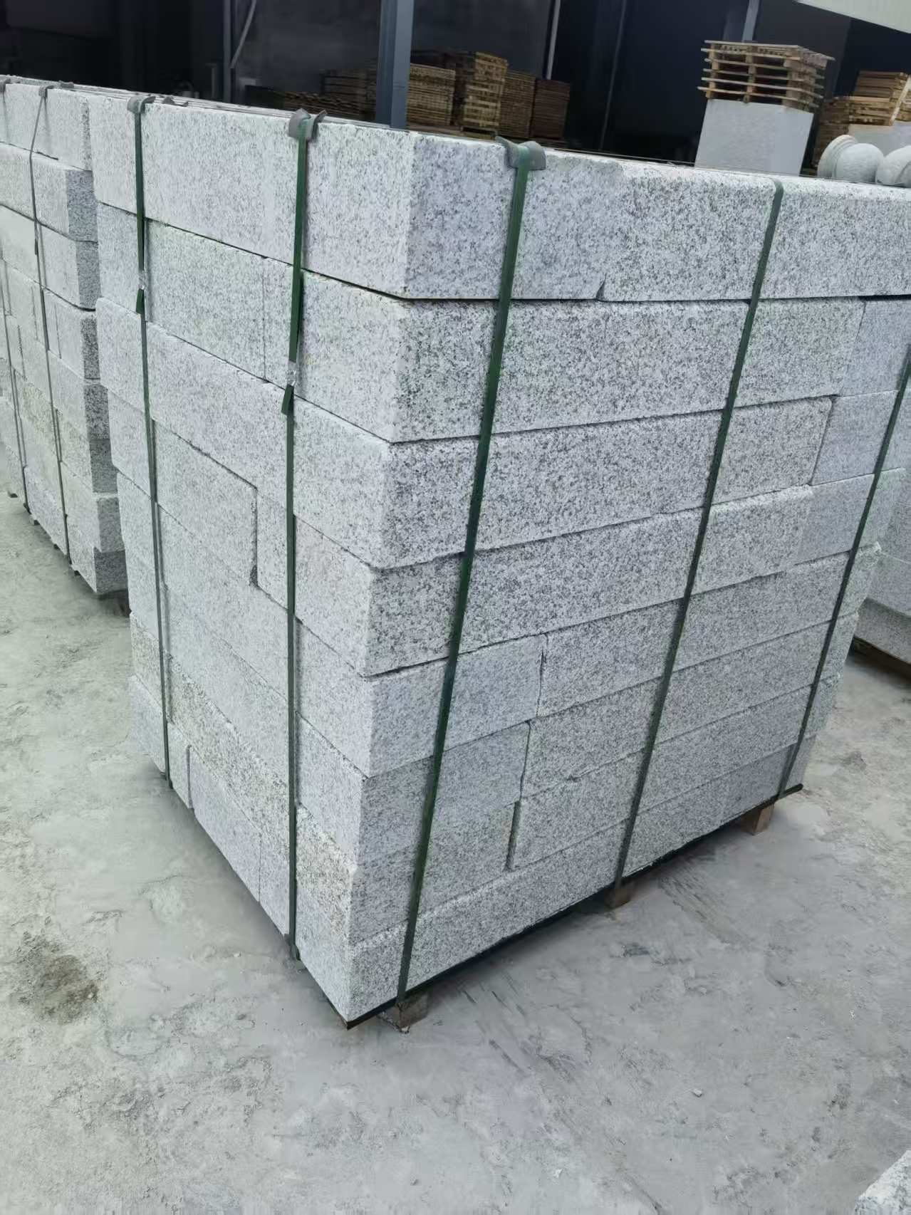 宜春 芙蓉白火烧两面路沿石