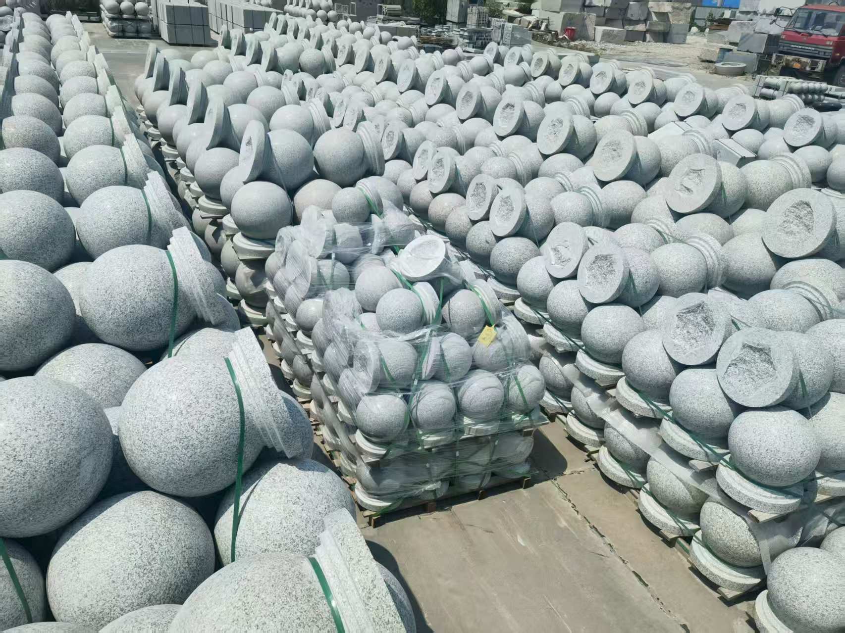 宜春 花岗岩实心圆球，石球，挡车球，挡车石，车止石，路障石。