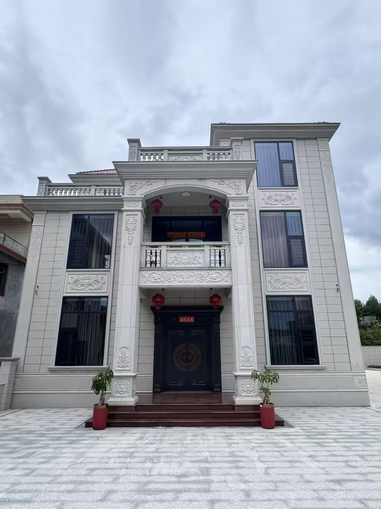 宜春 芝麻白石材别墅干挂案例展示