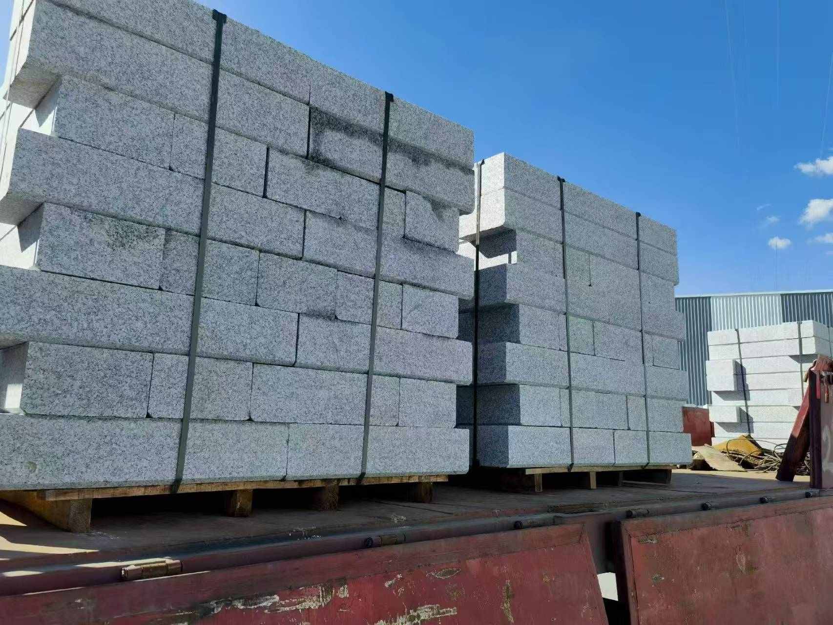 宜春 路沿石装车出货