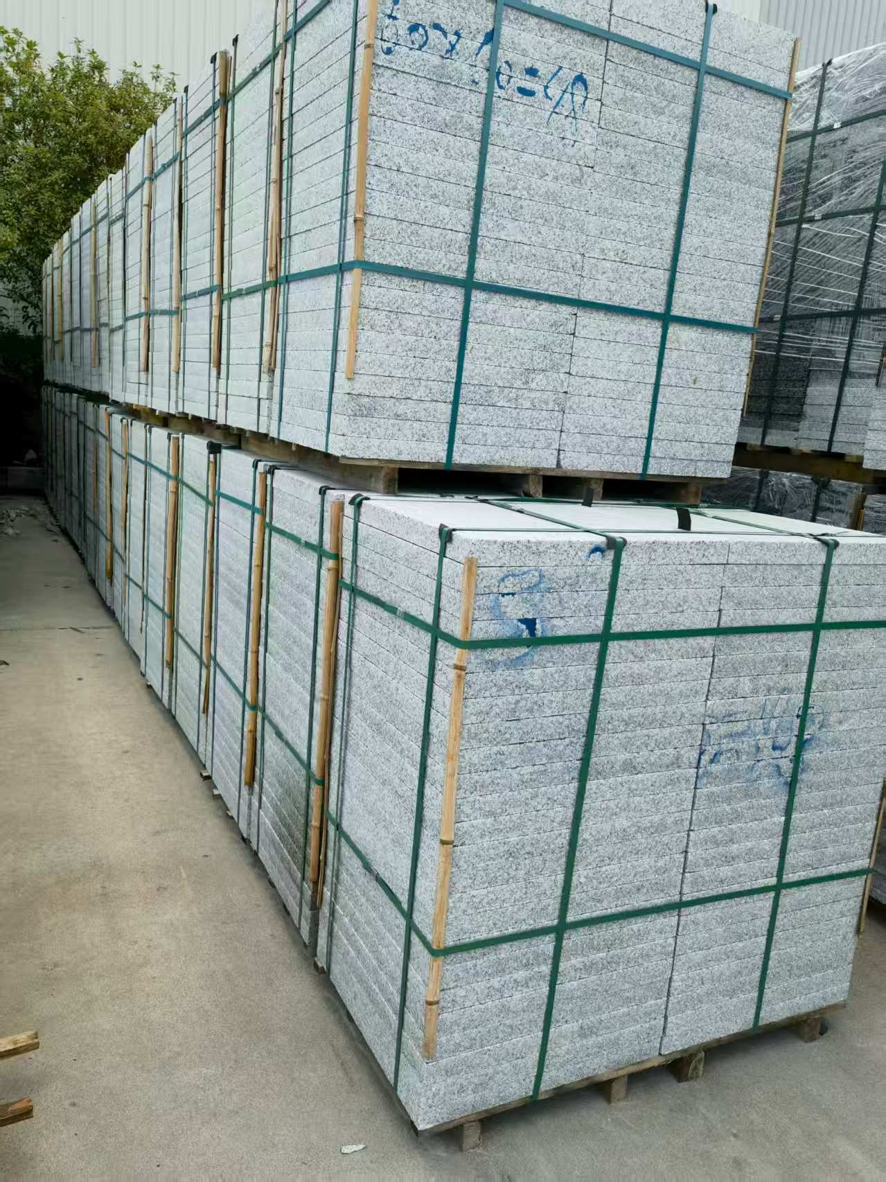 宜春 大花芙蓉白火烧成品，市政园林广场地铺石