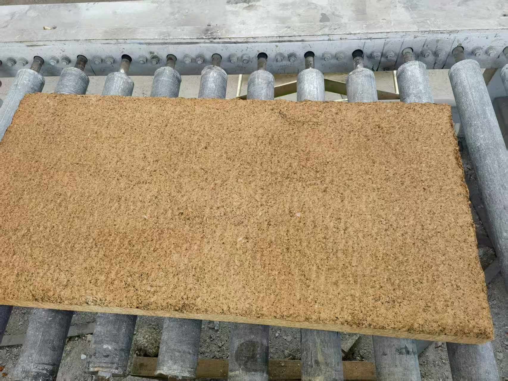 宜春 菠萝面老石板，做旧仿古石，流水线生产加工