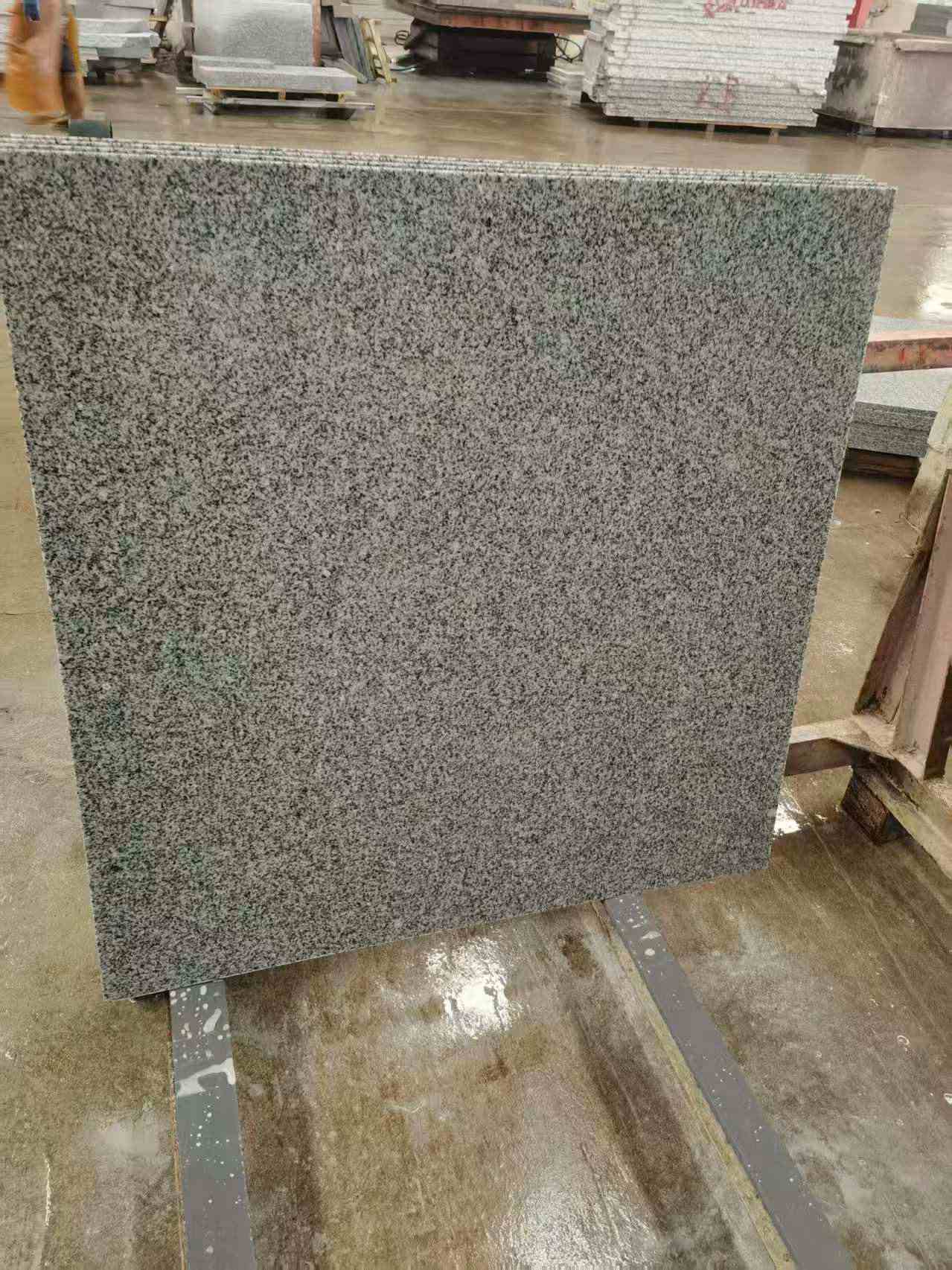 宜春 芝麻白光面900*900，高地铁标准